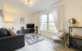 Pier View Apartment
